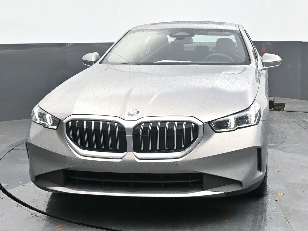 2025 Bmw 530i photo 2