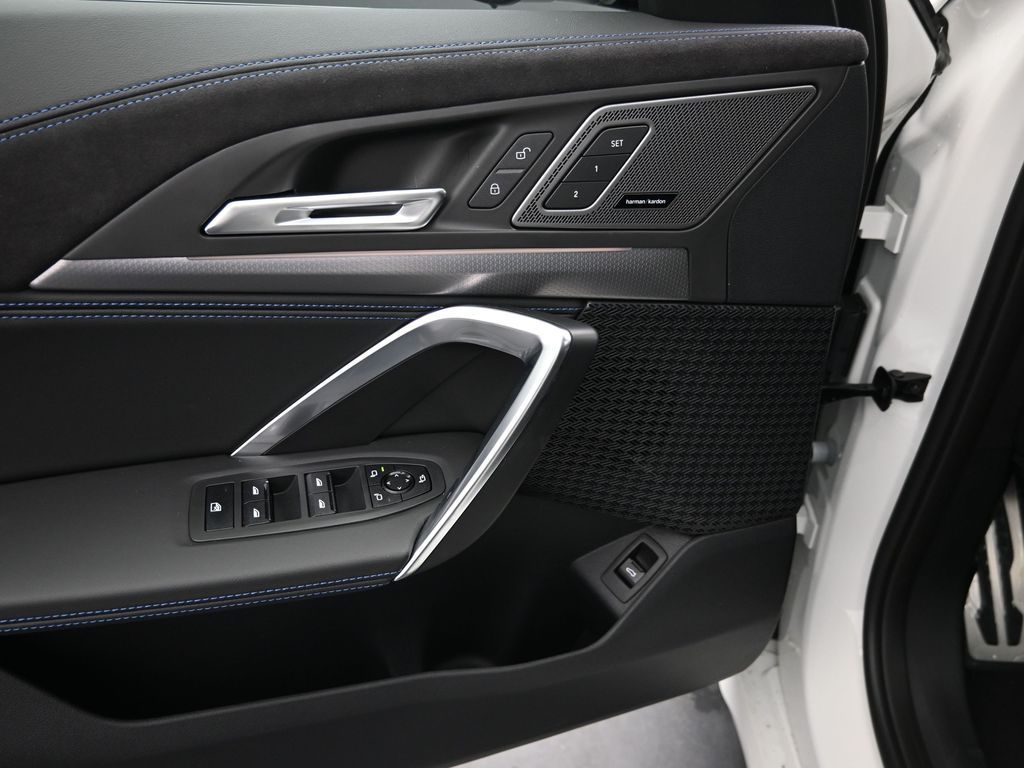 2026 BMW X1 M35i - Photo 14