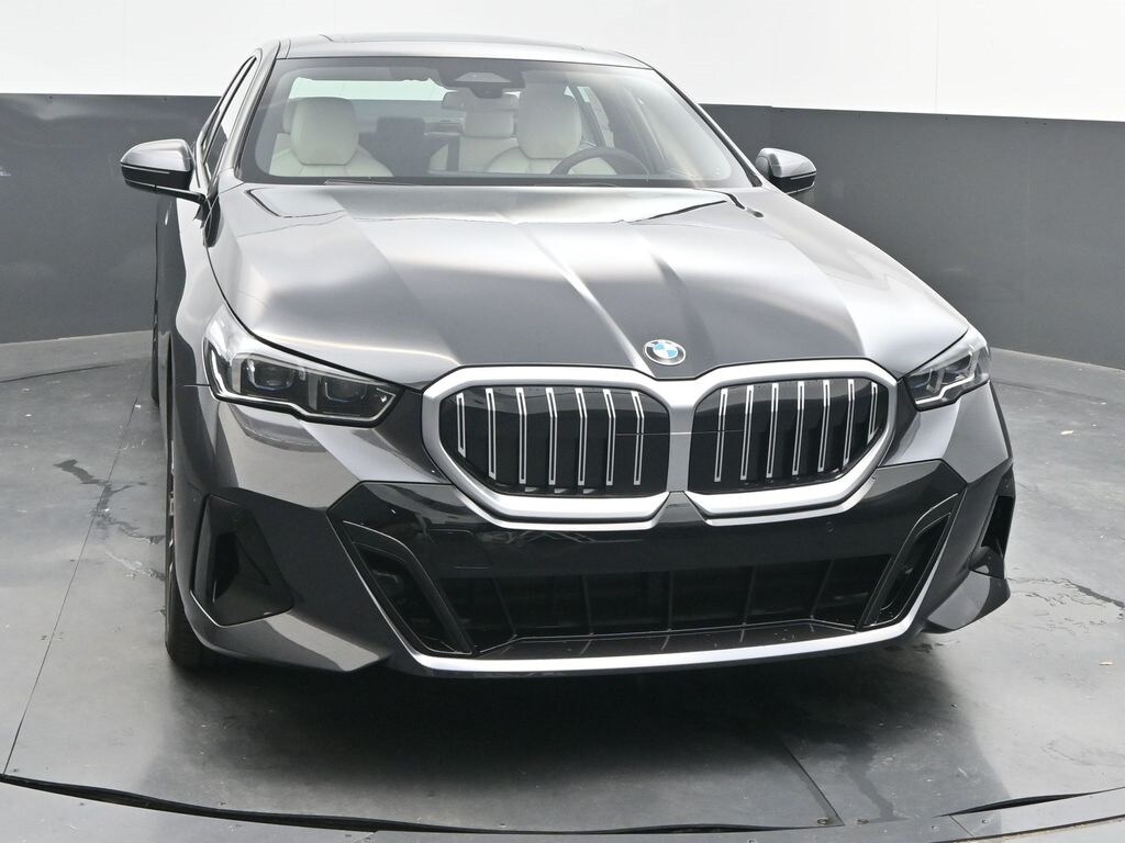 2026 Bmw 530i photo 2
