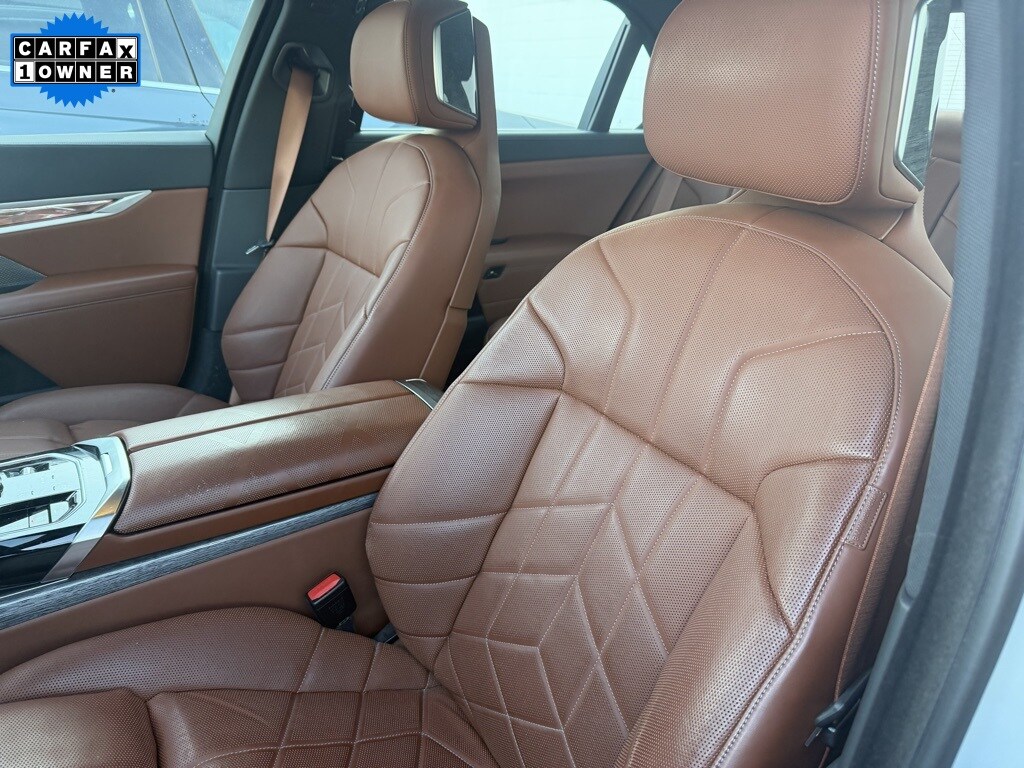 2023 Bmw 740i 7-series photo 3