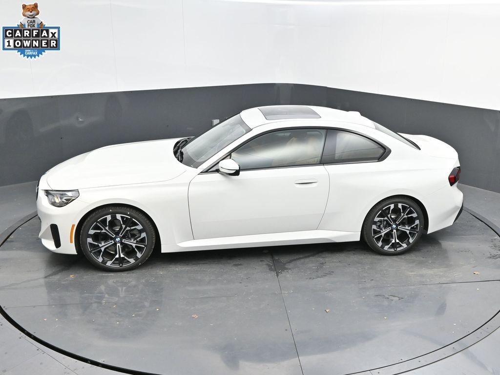 2025 BMW 2 Series 230i - Photo 23