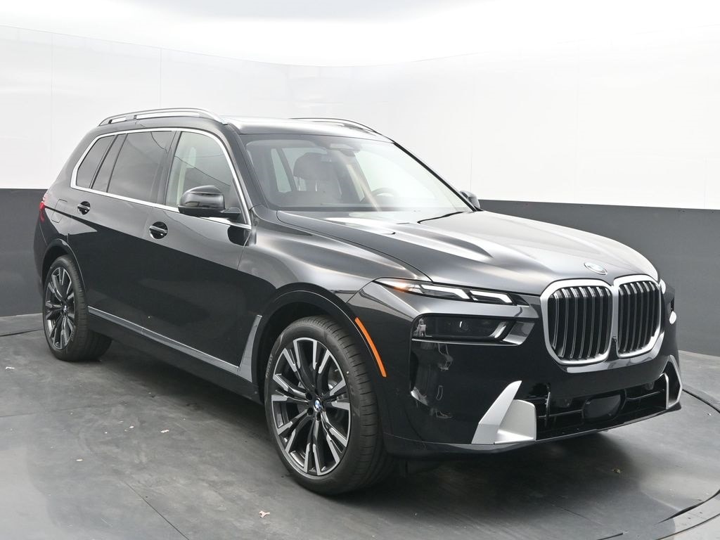 2026 BMW X7 40i's photo