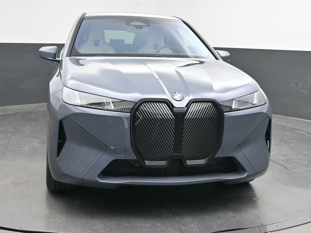 2026 Bmw iX photo 2