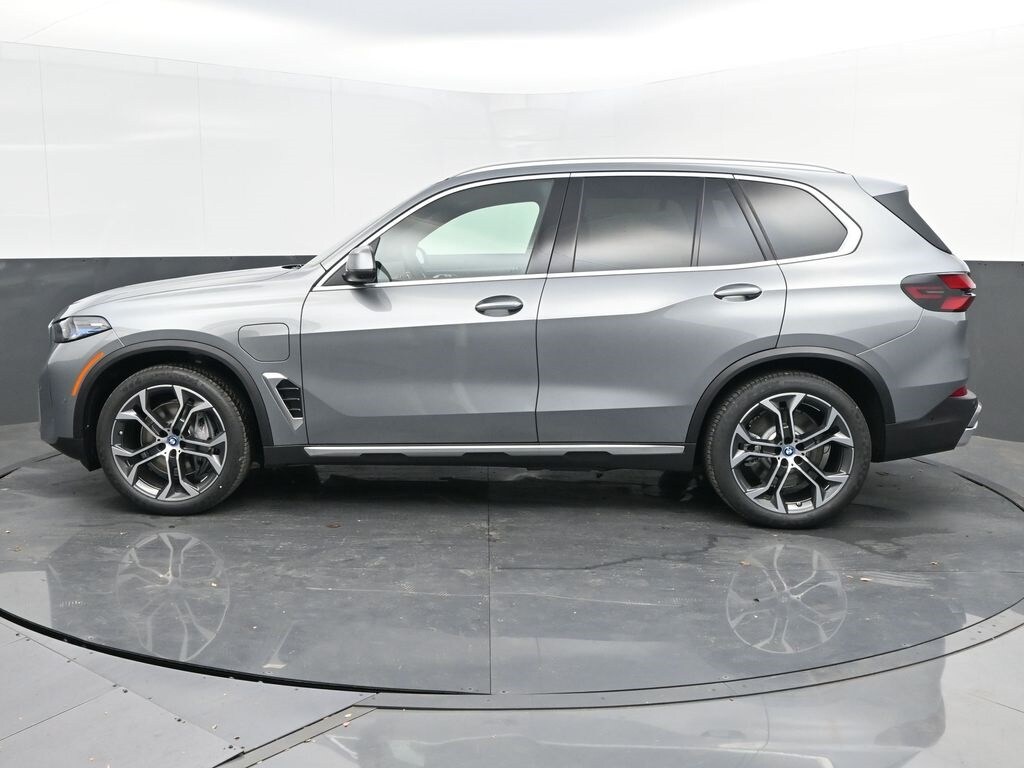 2025 Bmw X5 xDrive50e photo 2