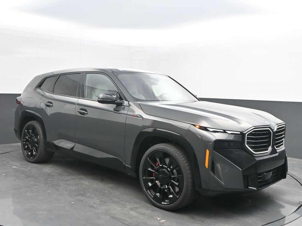 2026 BMW XM Base's photo