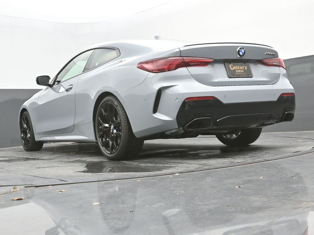 2026 BMW 4 Series M440i - Photo 36