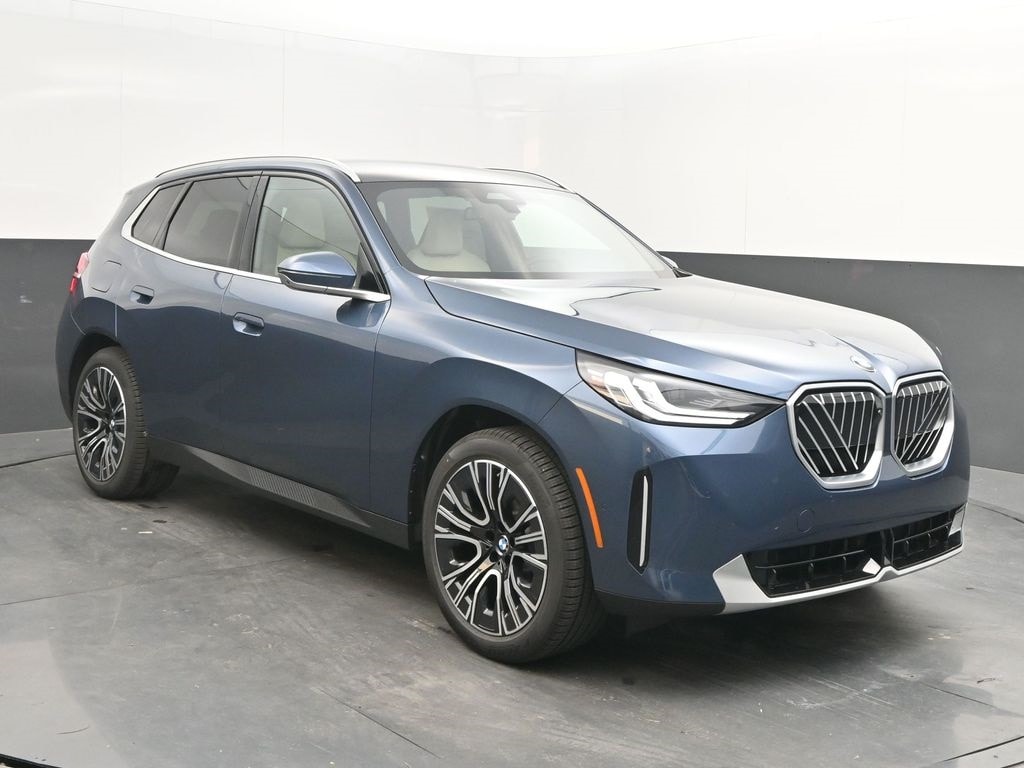 2026 BMW X3 30's photo