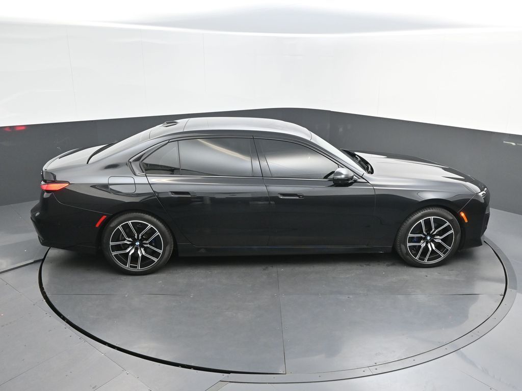 2023 BMW 7 Series 740i - Photo 39