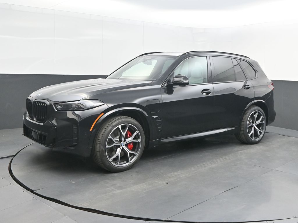 2026 BMW X5 xDrive50e's photo