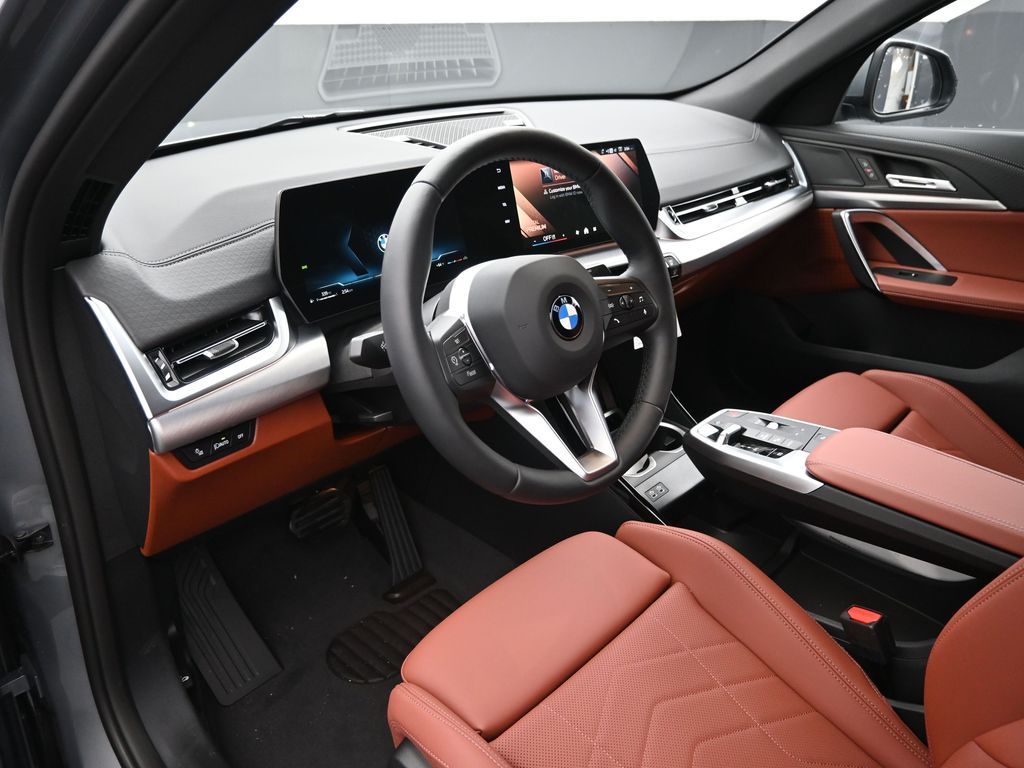 2026 BMW X2 28i - Photo 11