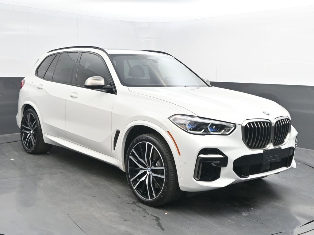 2023 BMW X5 M50i's photo