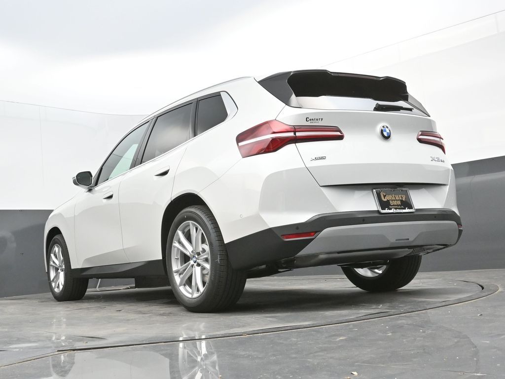 2025 BMW X3 30 - Photo 43