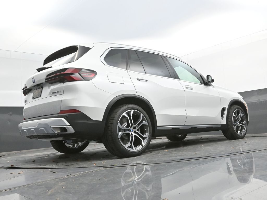 2026 BMW X5 50e - Photo 52