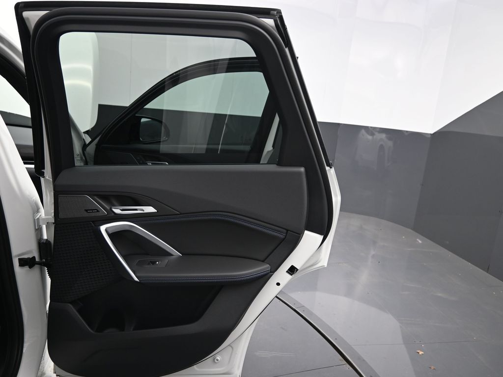 2026 BMW X1 M35i - Photo 29