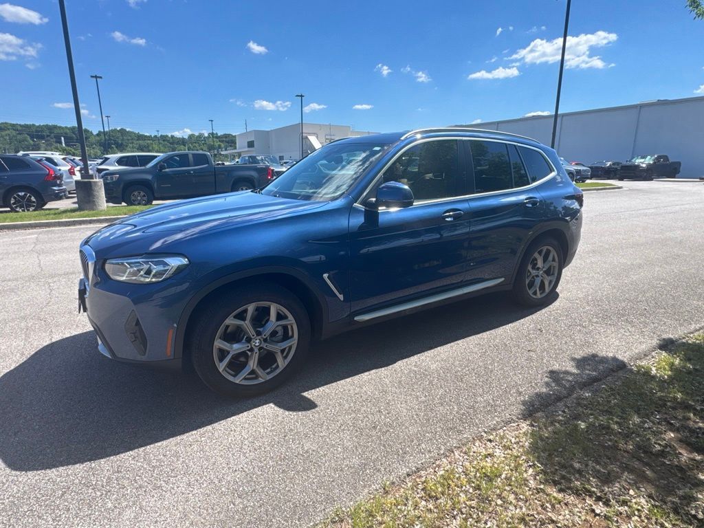 2022 BMW X3 xDrive30i's photo