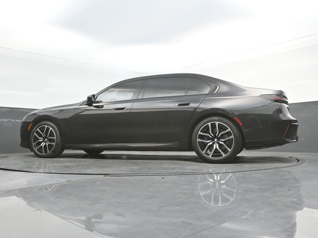 2023 BMW 7 Series 740i - Photo 43