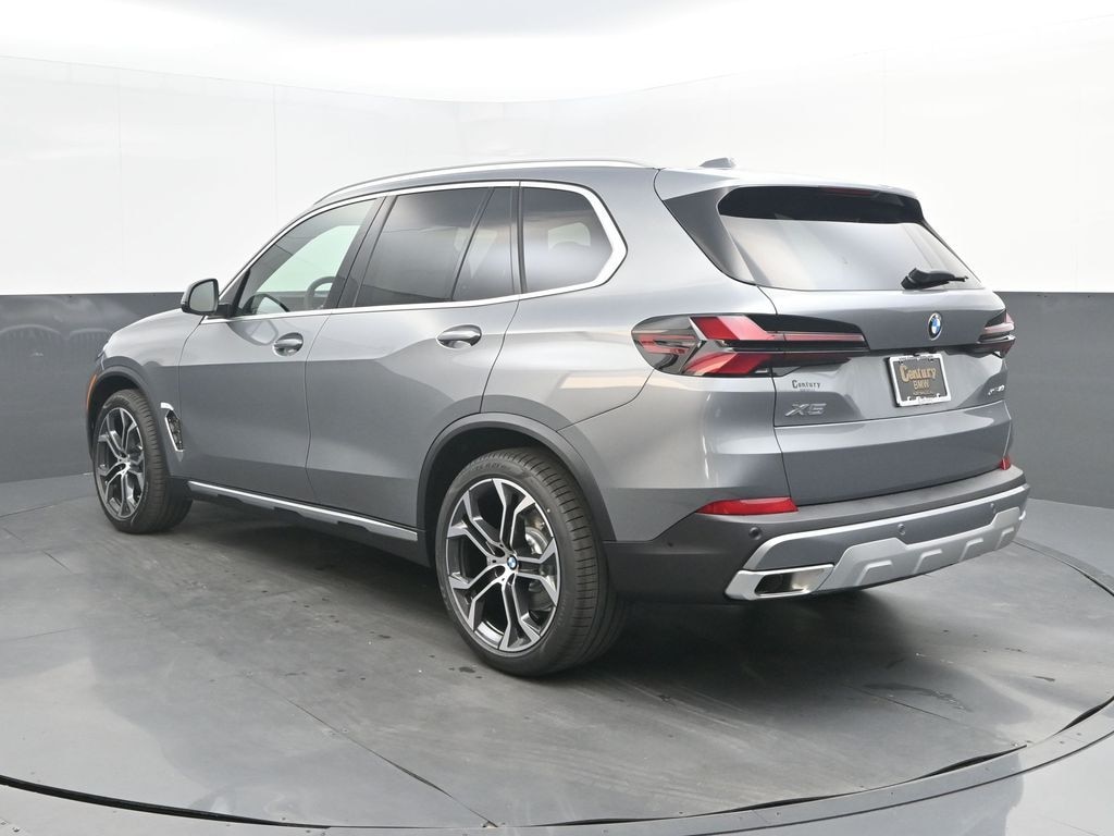 New 2026 BMW X5 xDrive40i SUV