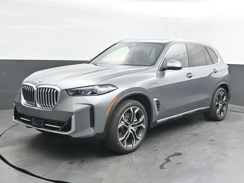 New 2026 BMW X5 xDrive50e SUV