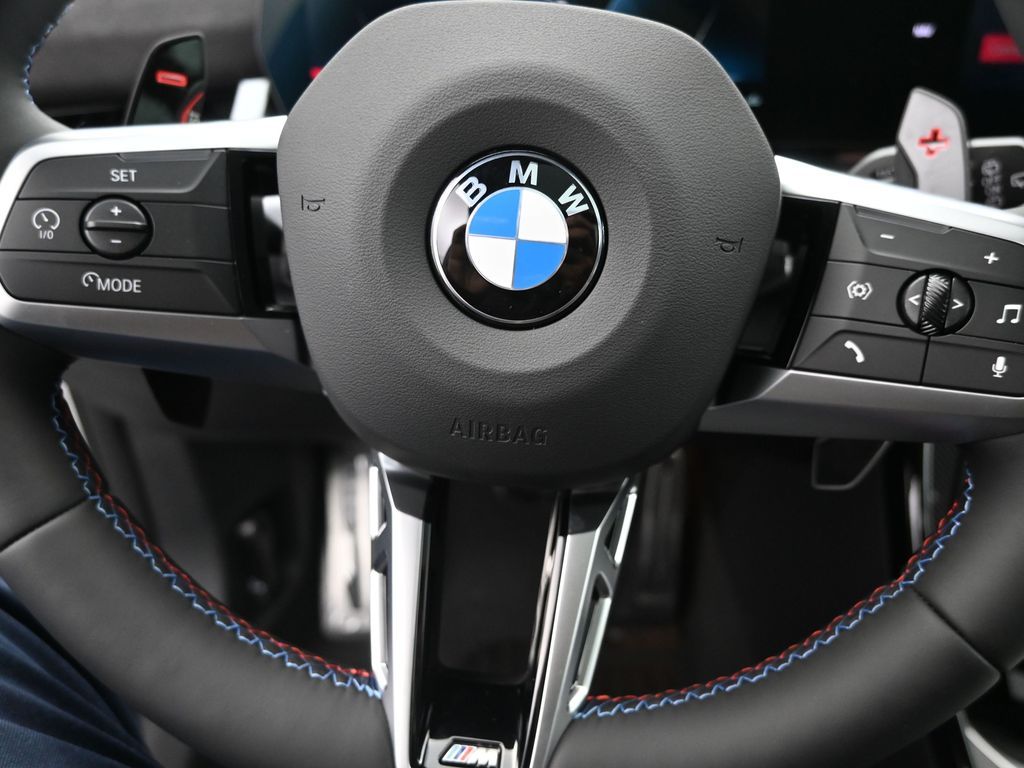 2026 BMW X1 M35i - Photo 22