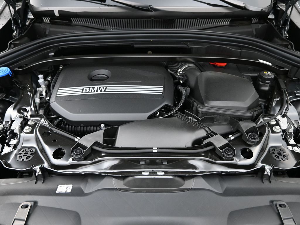 2026 BMW X2 28i - Photo 18
