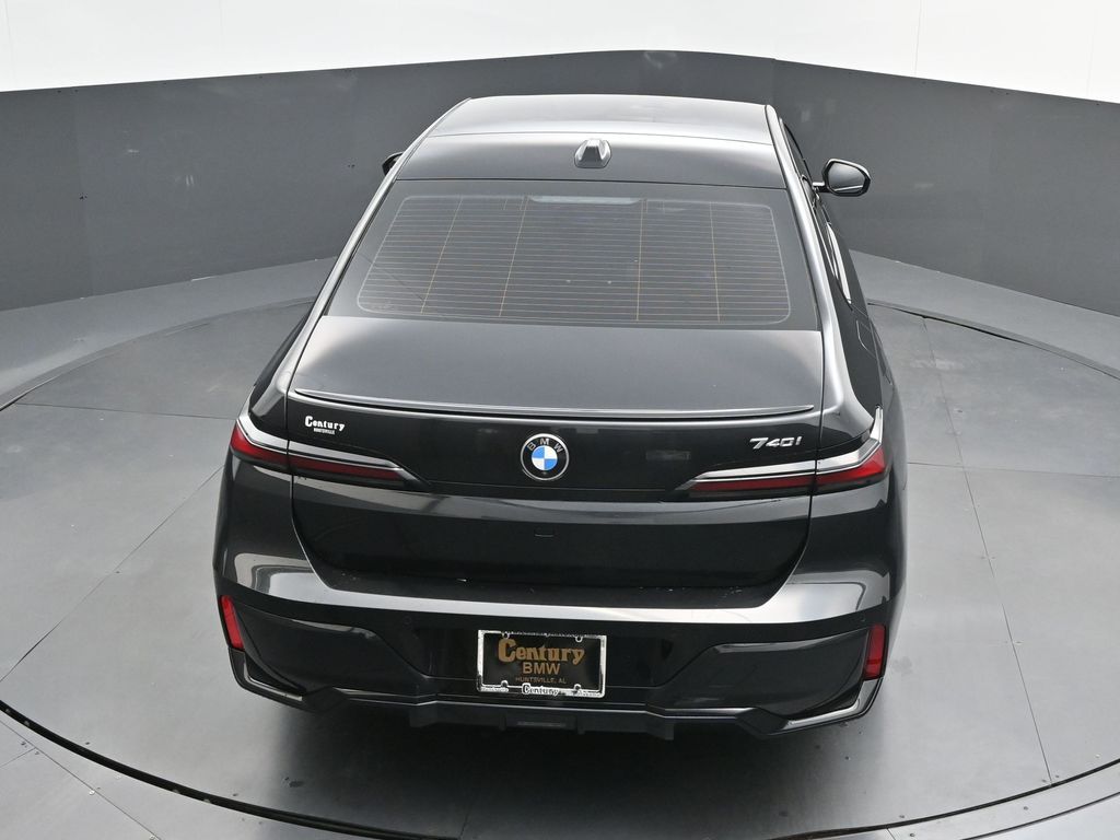 2023 BMW 7 Series 740i - Photo 37