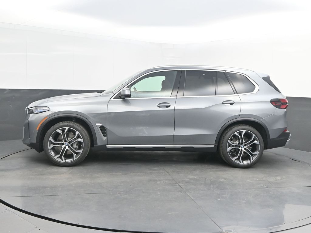 New 2026 BMW X5 sDrive40i SUV
