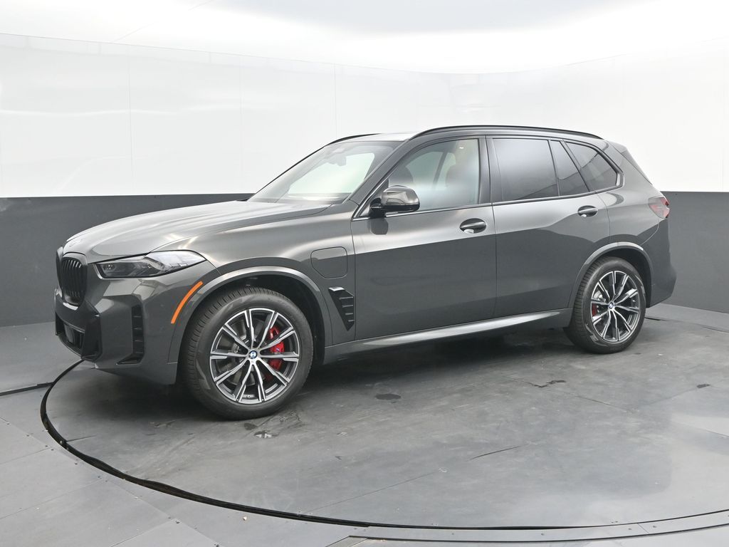 2026 BMW X5 xDrive50e's photo