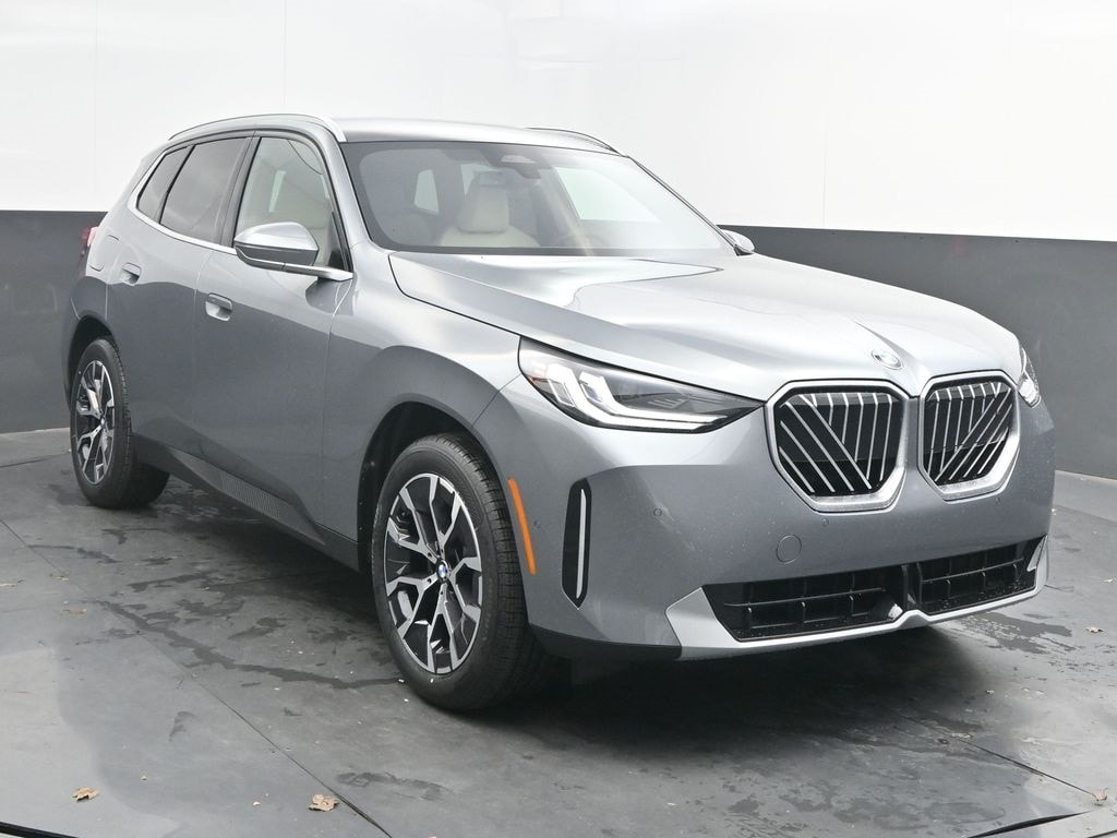 2026 BMW X3 30's photo