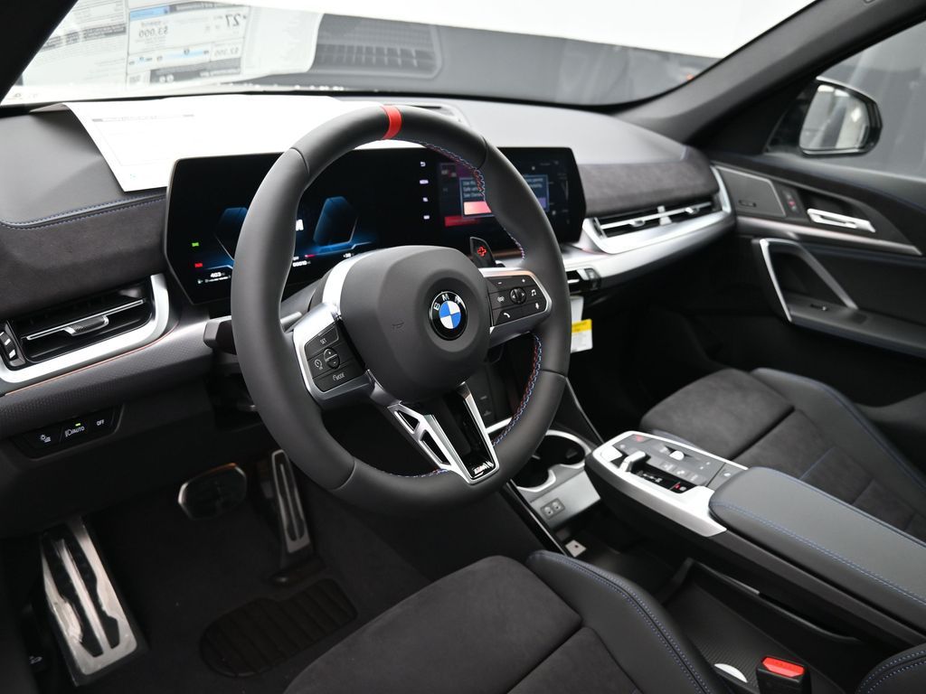 2026 BMW X1 M35i - Photo 11