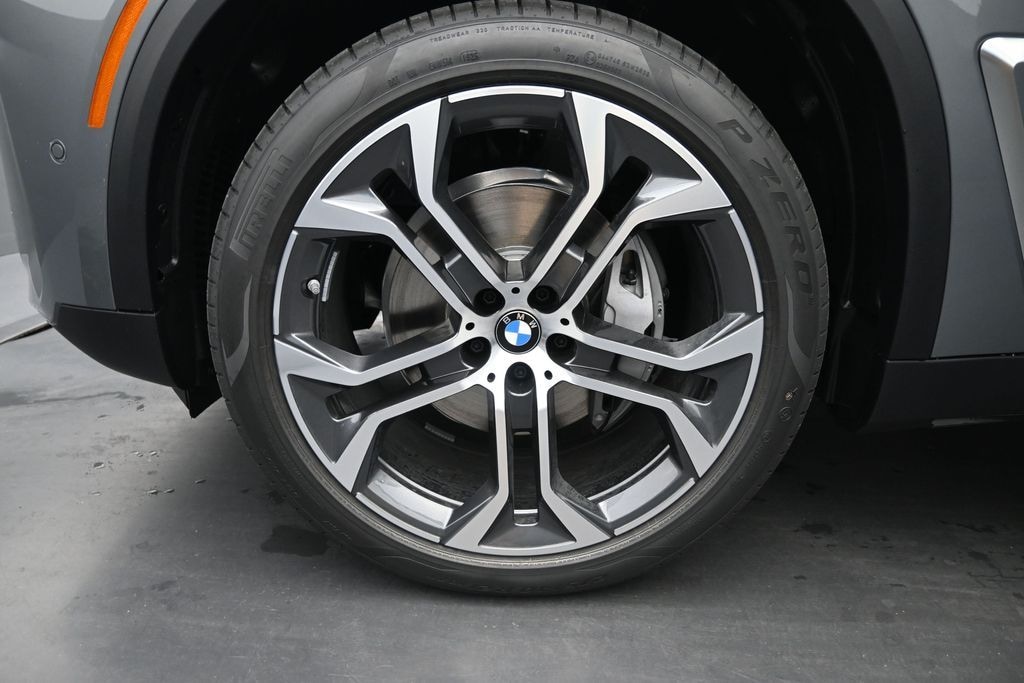 New 2026 BMW X5 xDrive40i SUV