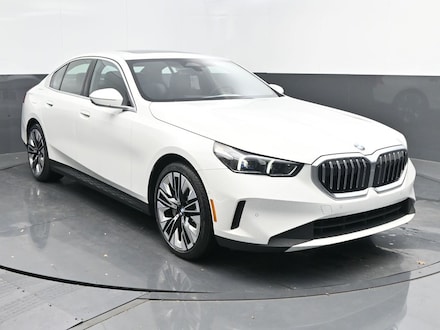 2025 BMW 5 Series 530i Sedan