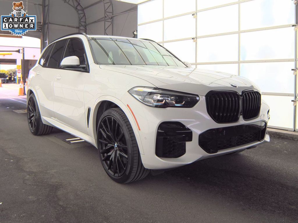 2023 BMW X5 sDrive40i's photo