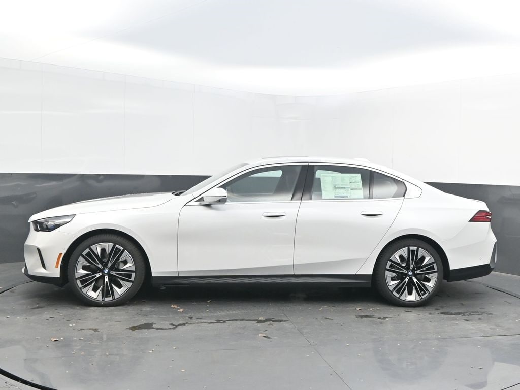 New 2026 BMW 5 Series 530i Sedan