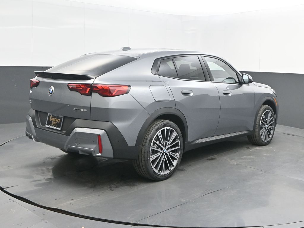 2026 BMW X2 28i - Photo 7