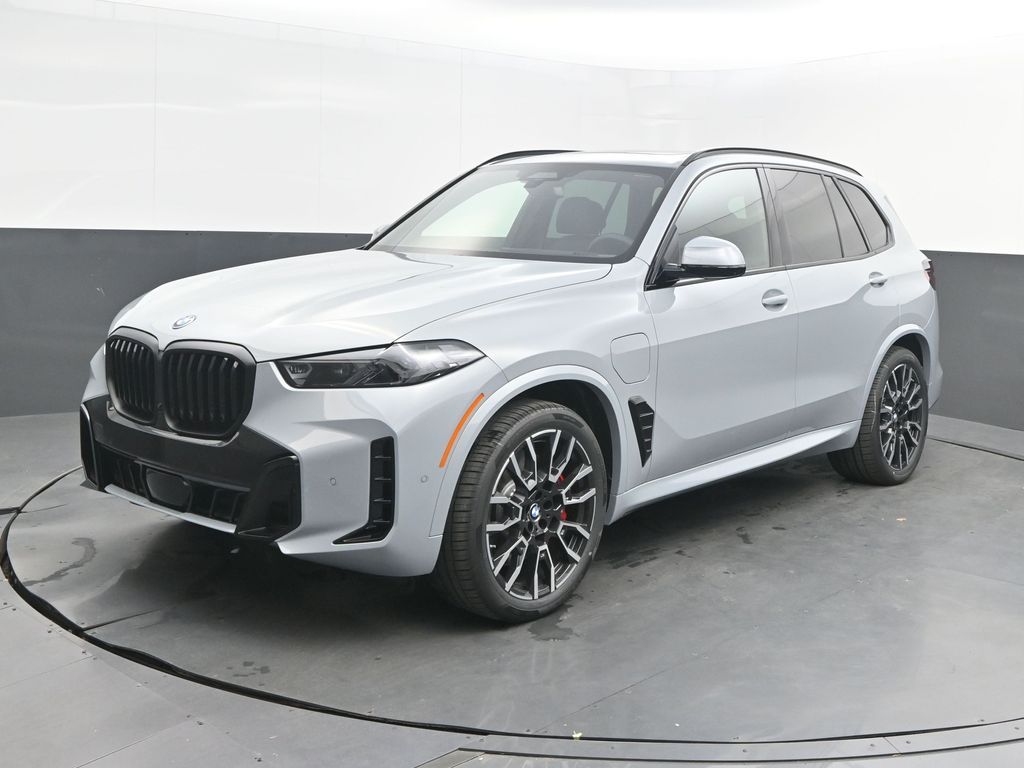 2026 BMW X5 xDrive50e's photo