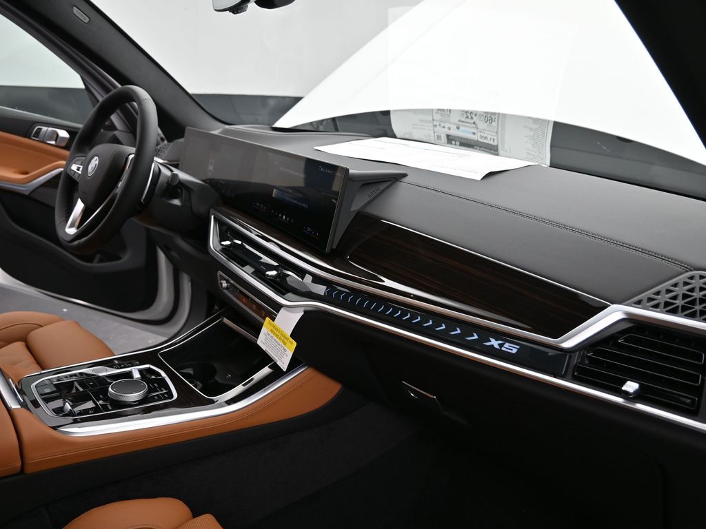 2026 BMW X5 50e - Photo 26