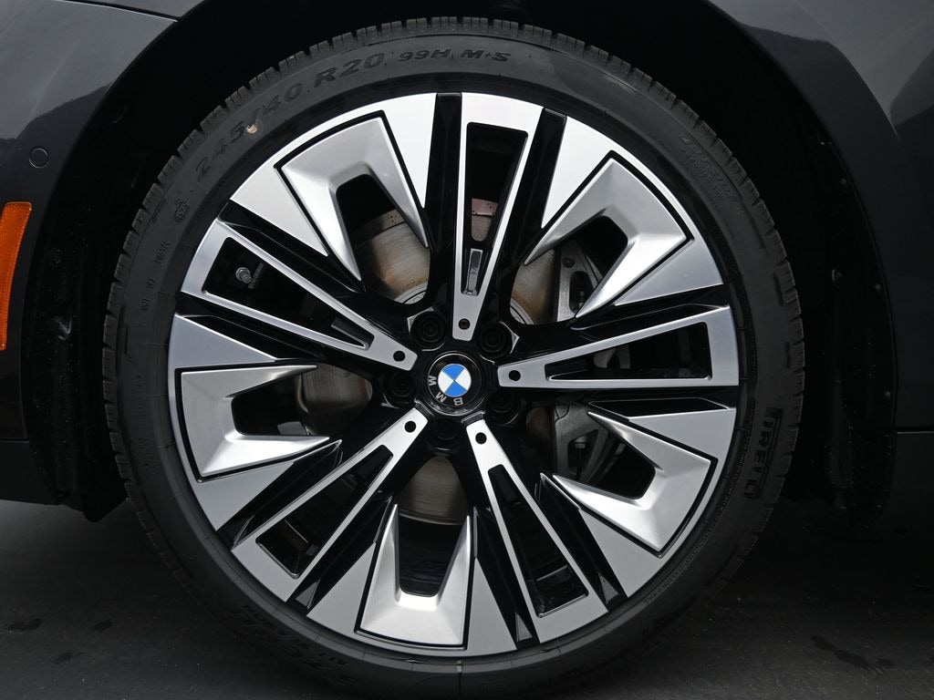 New 2026 BMW i5 eDrive40 Sedan
