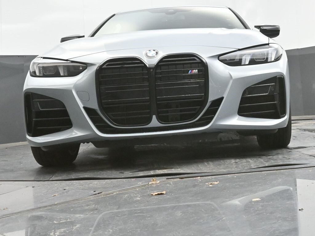2026 BMW 4 Series M440i - Photo 33