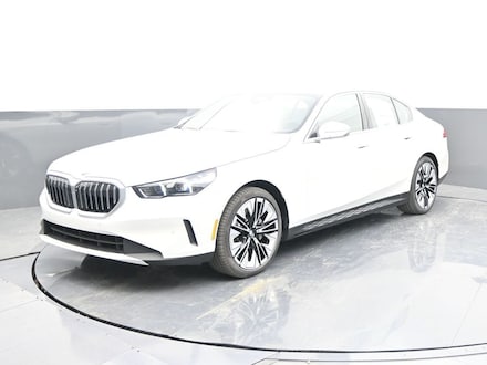 2025 BMW 5 Series 530i Sedan