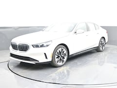 2025 BMW 5 Series 530i Sedan