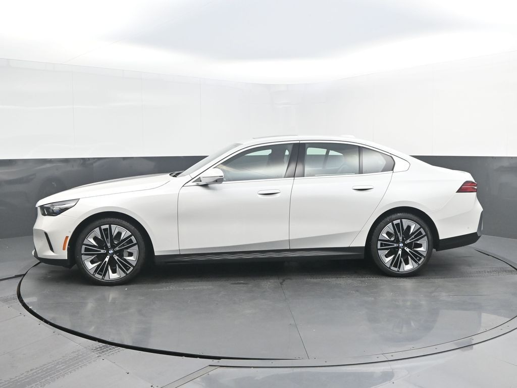 New 2027 BMW 5 Series 530i Sedan