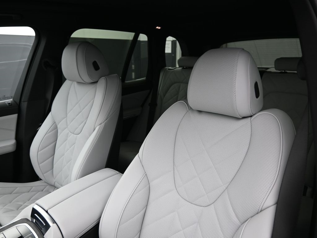 2026 BMW X5 40i - Photo 13