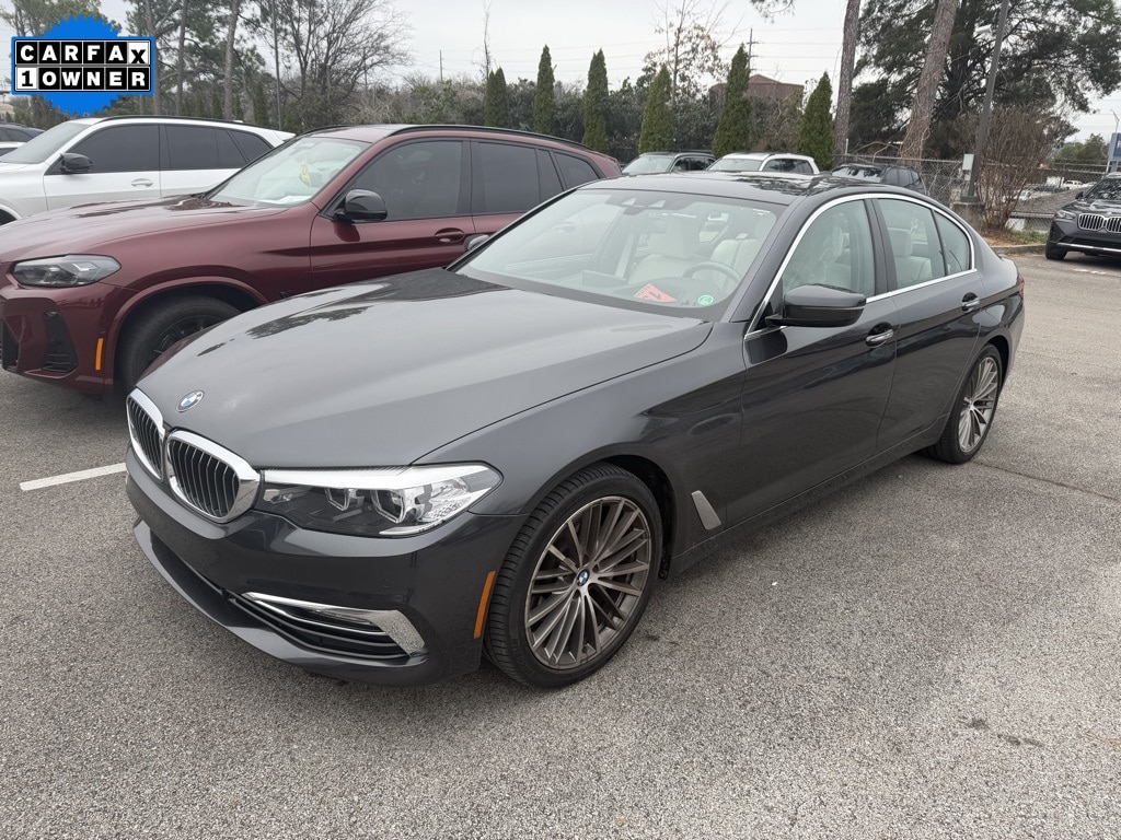 2018 BMW 5 Series 540i's photo