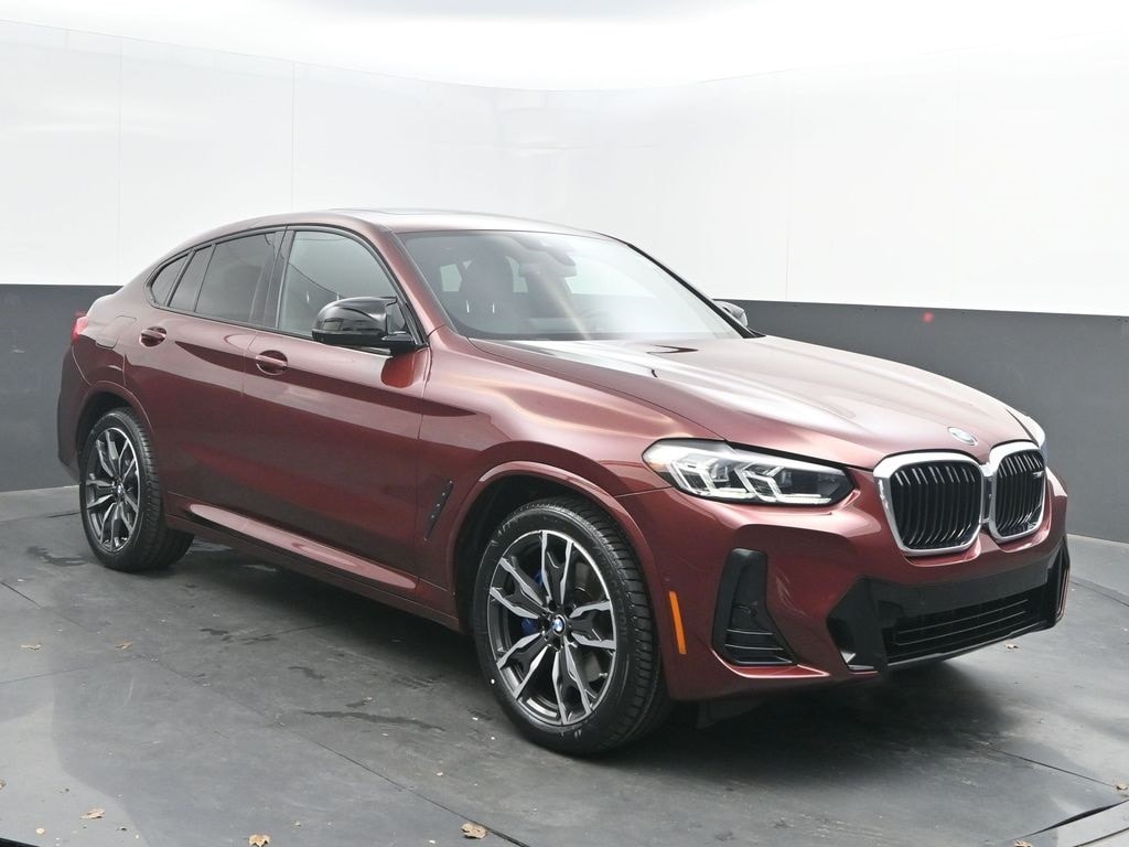 2022 BMW X4 M40i's photo
