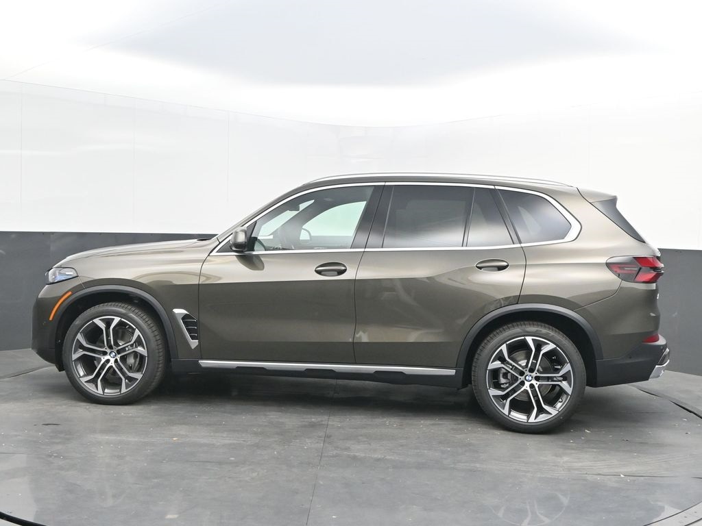 New 2026 BMW X5 sDrive40i SUV