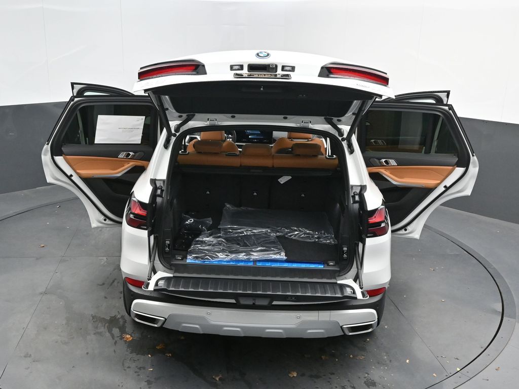 2026 BMW X5 50e - Photo 58