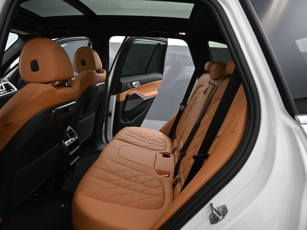 2026 BMW X5 50e - Photo 37