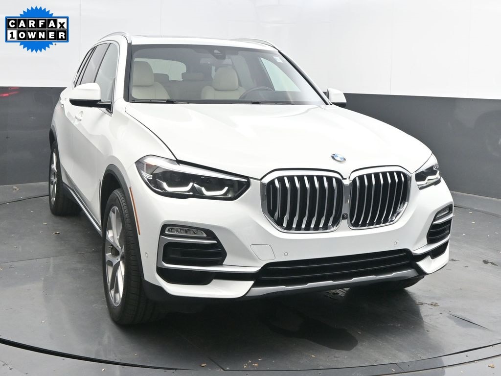 2020 BMW X5 40i's photo