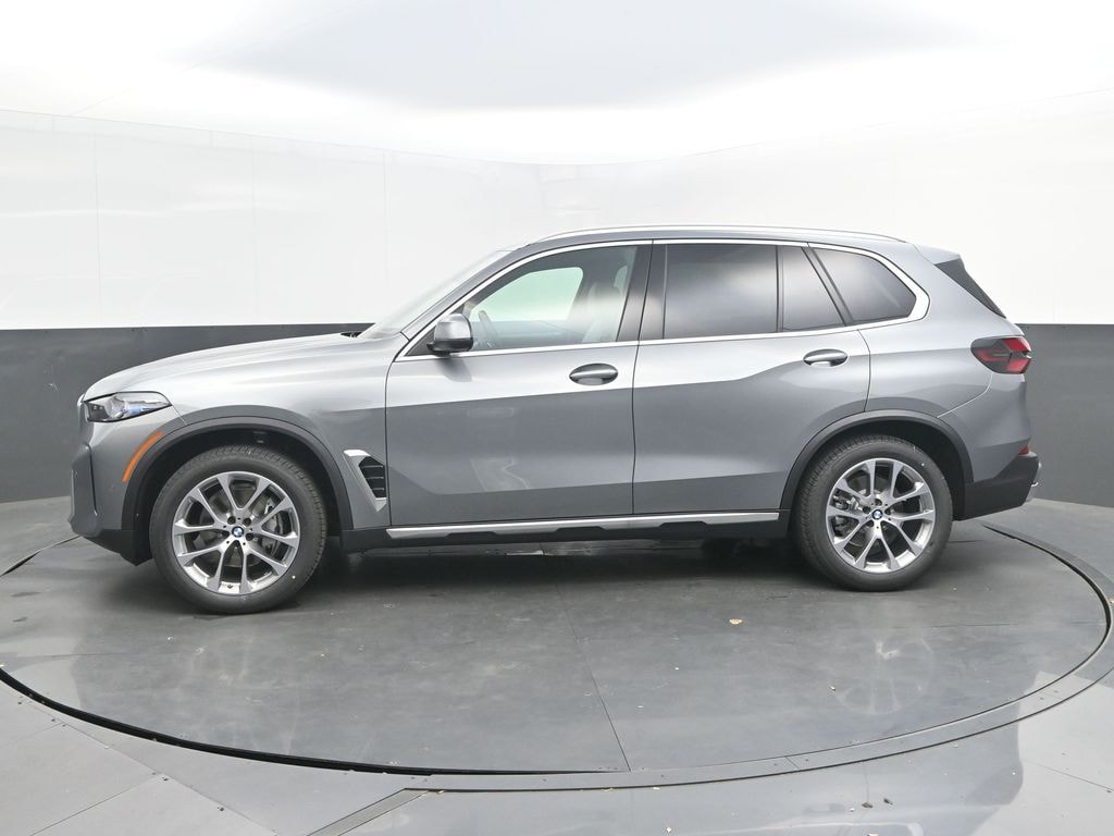 New 2026 BMW X5 sDrive40i SUV