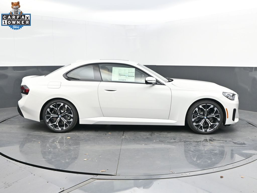 2025 BMW 2 Series 230i - Photo 8